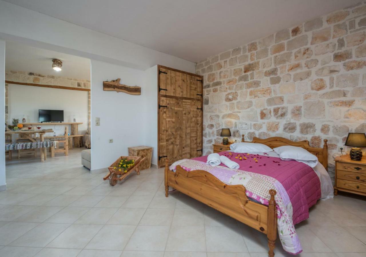 Villa Windmill Near Shipwreck Beach Volimes ภายนอก รูปภาพ